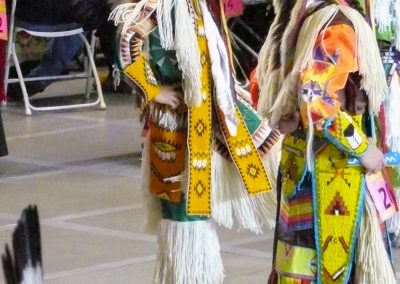 girls dancing