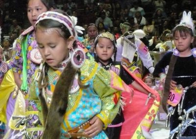 girls dancing