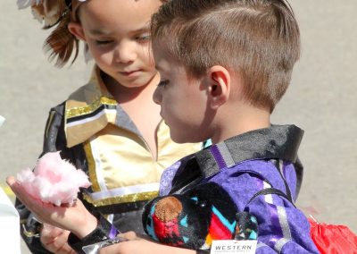 children eating cotton candy