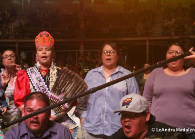 women singing